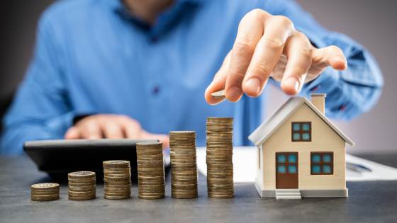 Pricing a home just right is a skill that takes a lot of practice. Here's how you can better estimate what you should be asking.